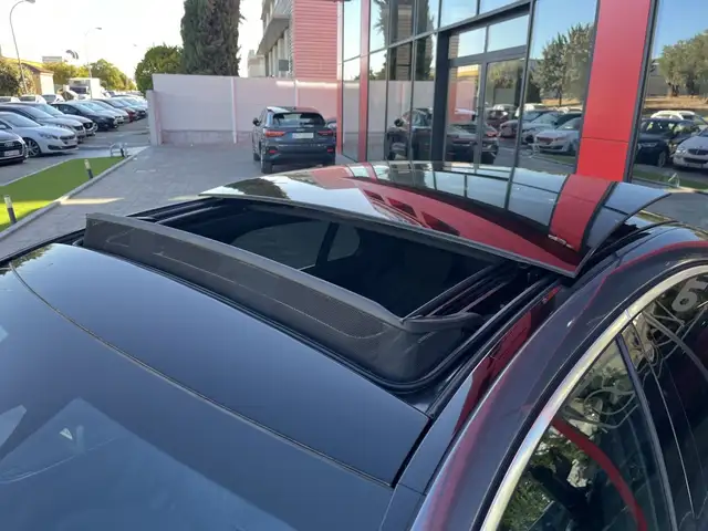 Mercedes-Benz S-Class view 3