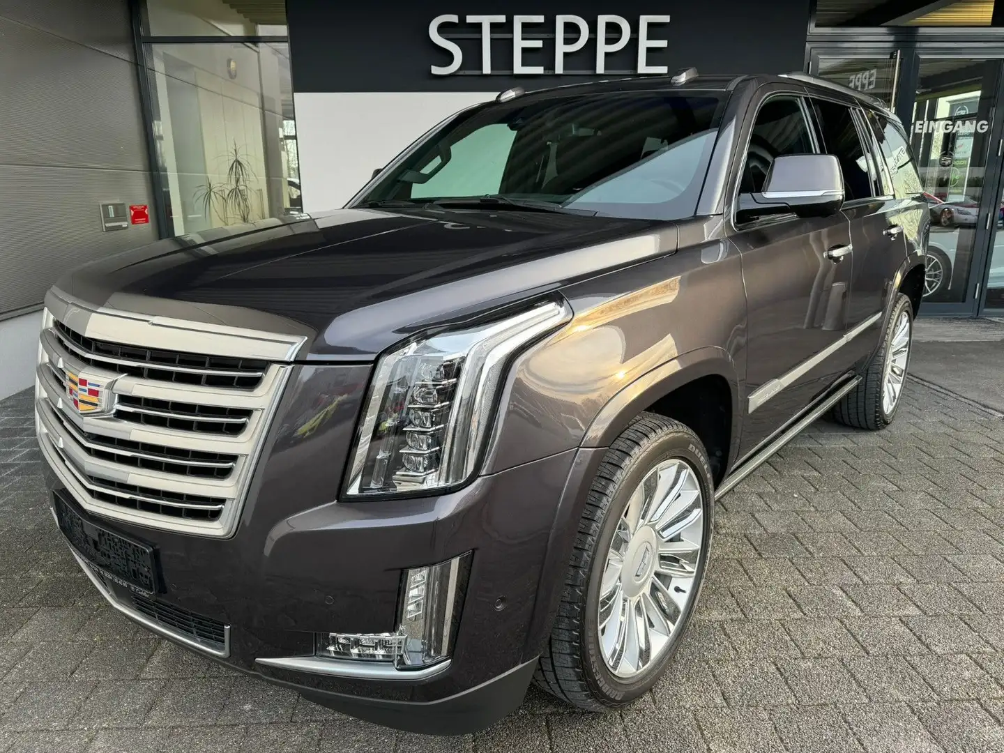 Cadillac Escalade 6.2 8Gg.AT  Platinum EU-Mod.AHK 7 Sitze Gris - 1