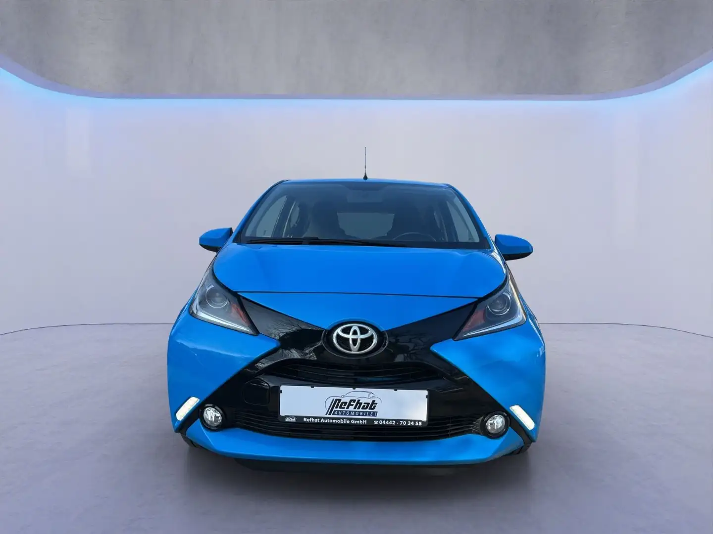Toyota Aygo AYGO x-play touch*PDC*KAMERA*MFKL*TOP* Blau - 2