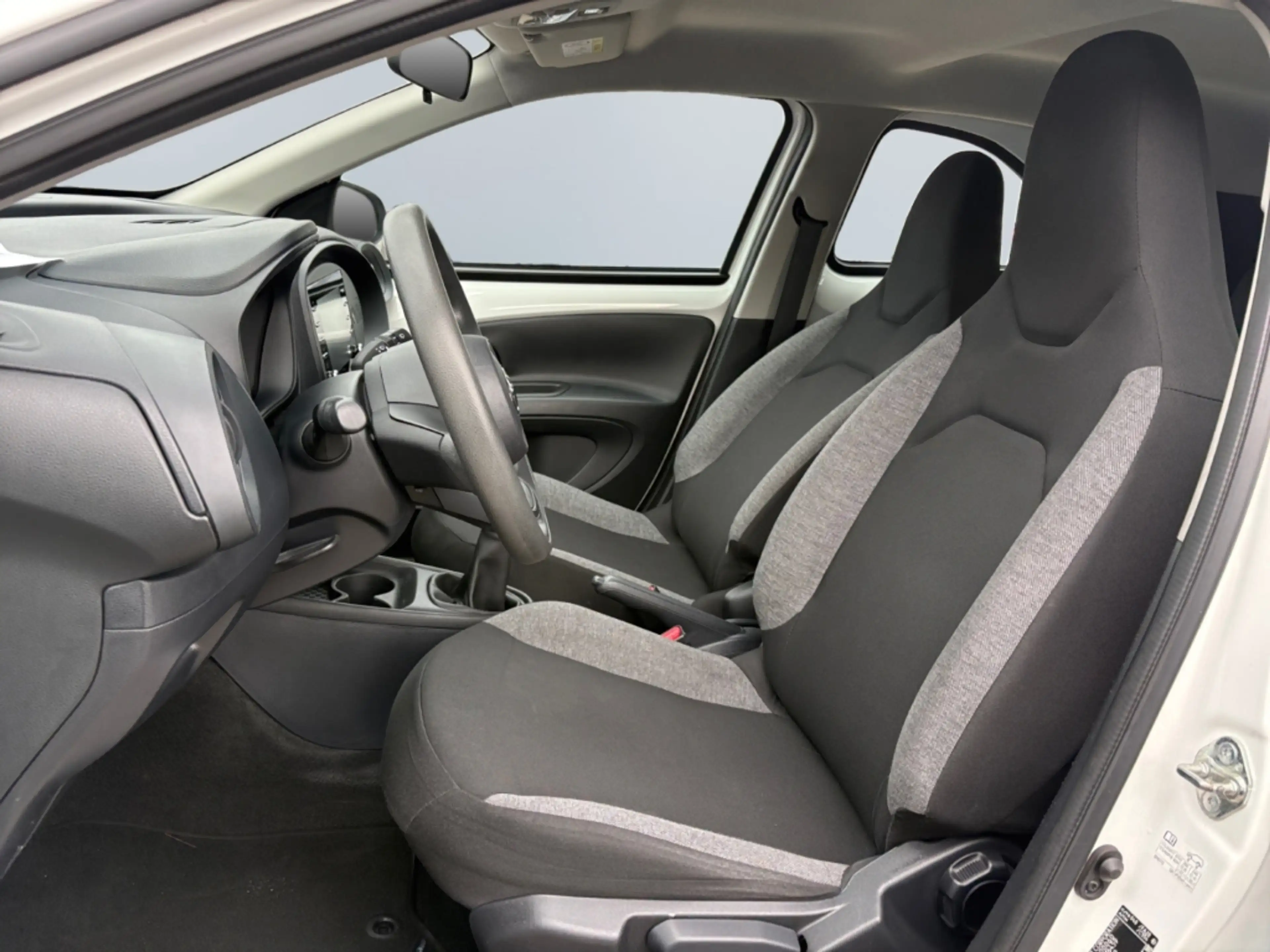 Toyota Aygo X *ACC*CarPlay*DAB*Spurhalte*Fernlichtassist* — photo 9