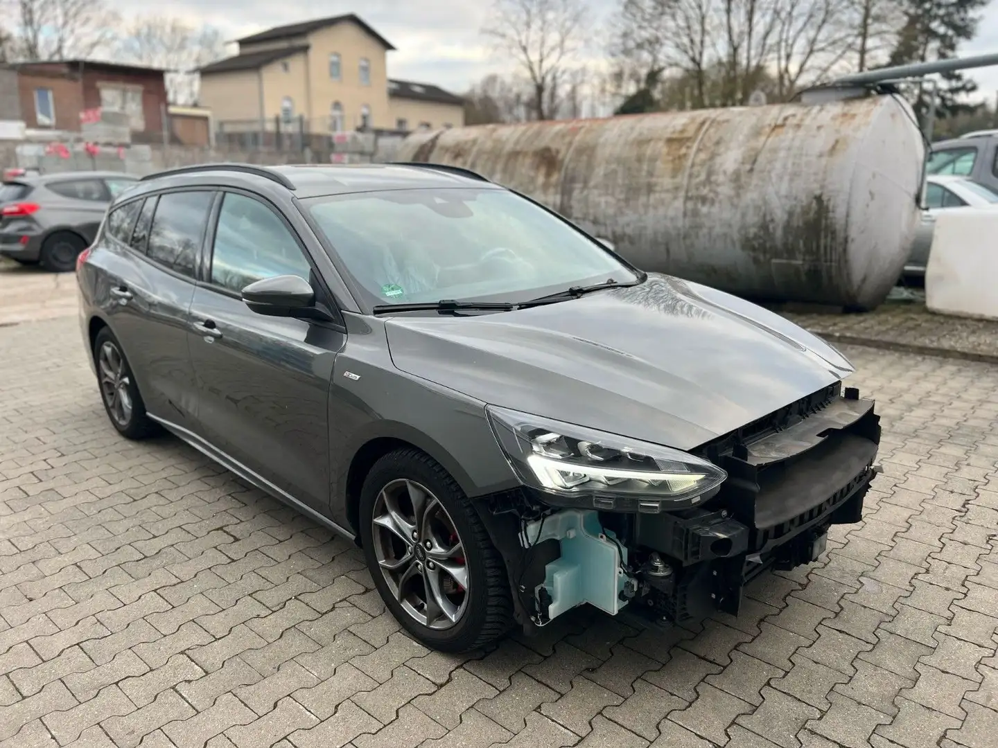 Ford Focus Turnier ST-Line Kamera*Navi*2-Zonen-Klima* Grau - 1