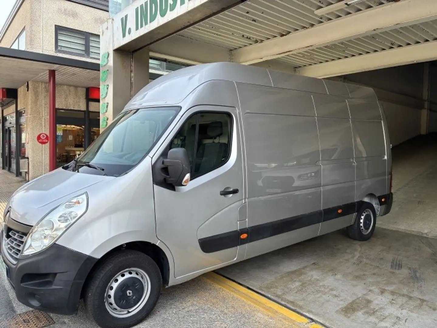 Renault Master RENAULT FURGON L3-H3 Gris - 2