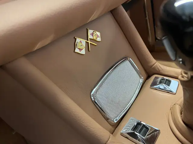 Ferrari 330 view 14