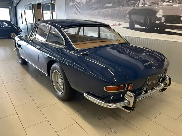 Ferrari 330 view 8