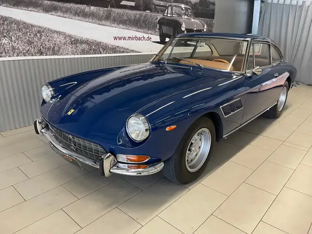Ferrari 330 view 3