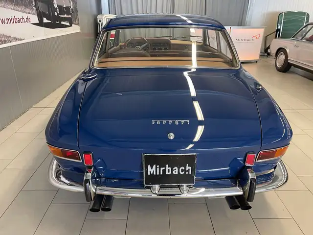 Ferrari 330 view 6
