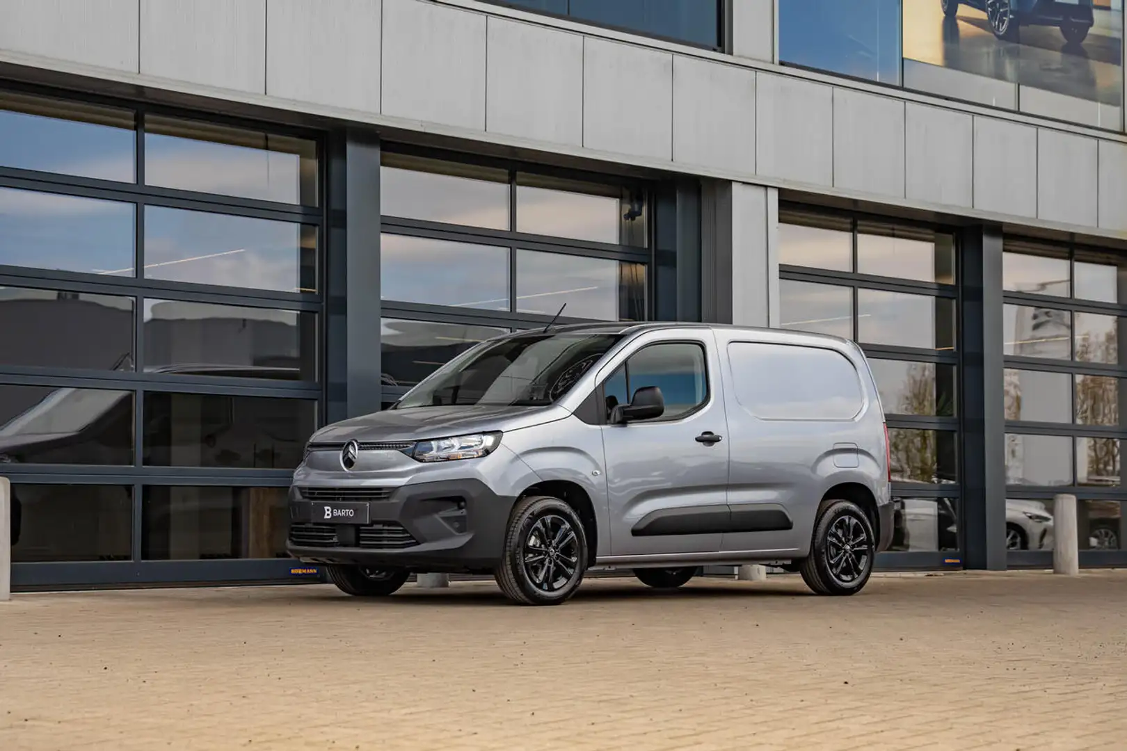 Citroen Berlingo 3-zit | 110 PK Benzine | Camera | Hout | Airco ... Gris - 2