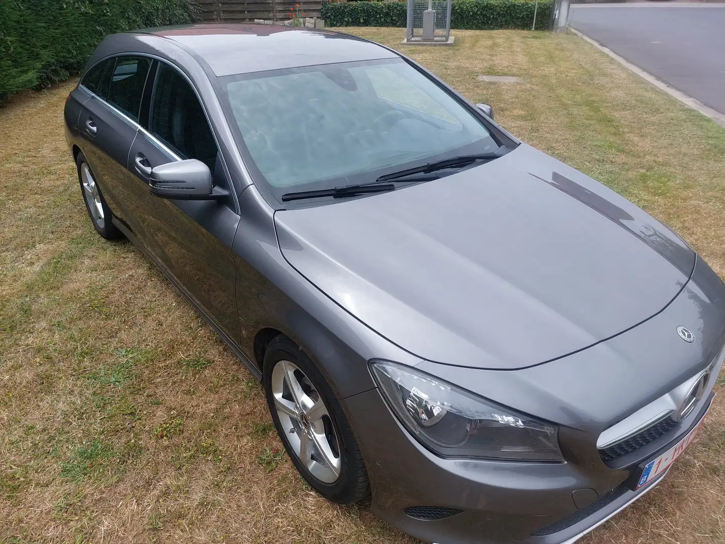 Mercedes-Benz CLA 180 CLA Shooting Brake 180 d Peak Edition Bruin - 2