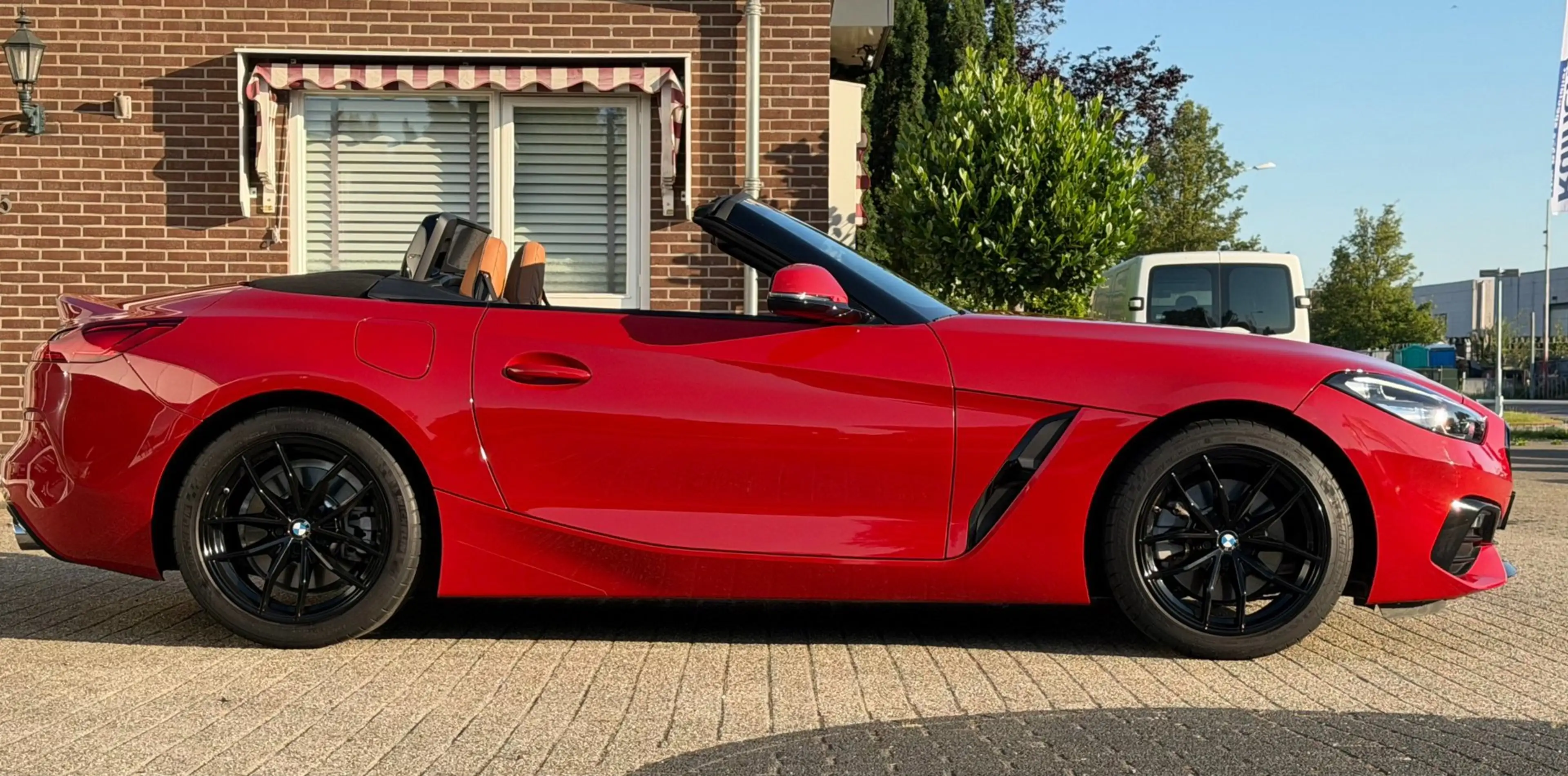 BMW Z4 SDRIVE20I SDrive20i High Executive / CARPLAY / LEE — photo 4
