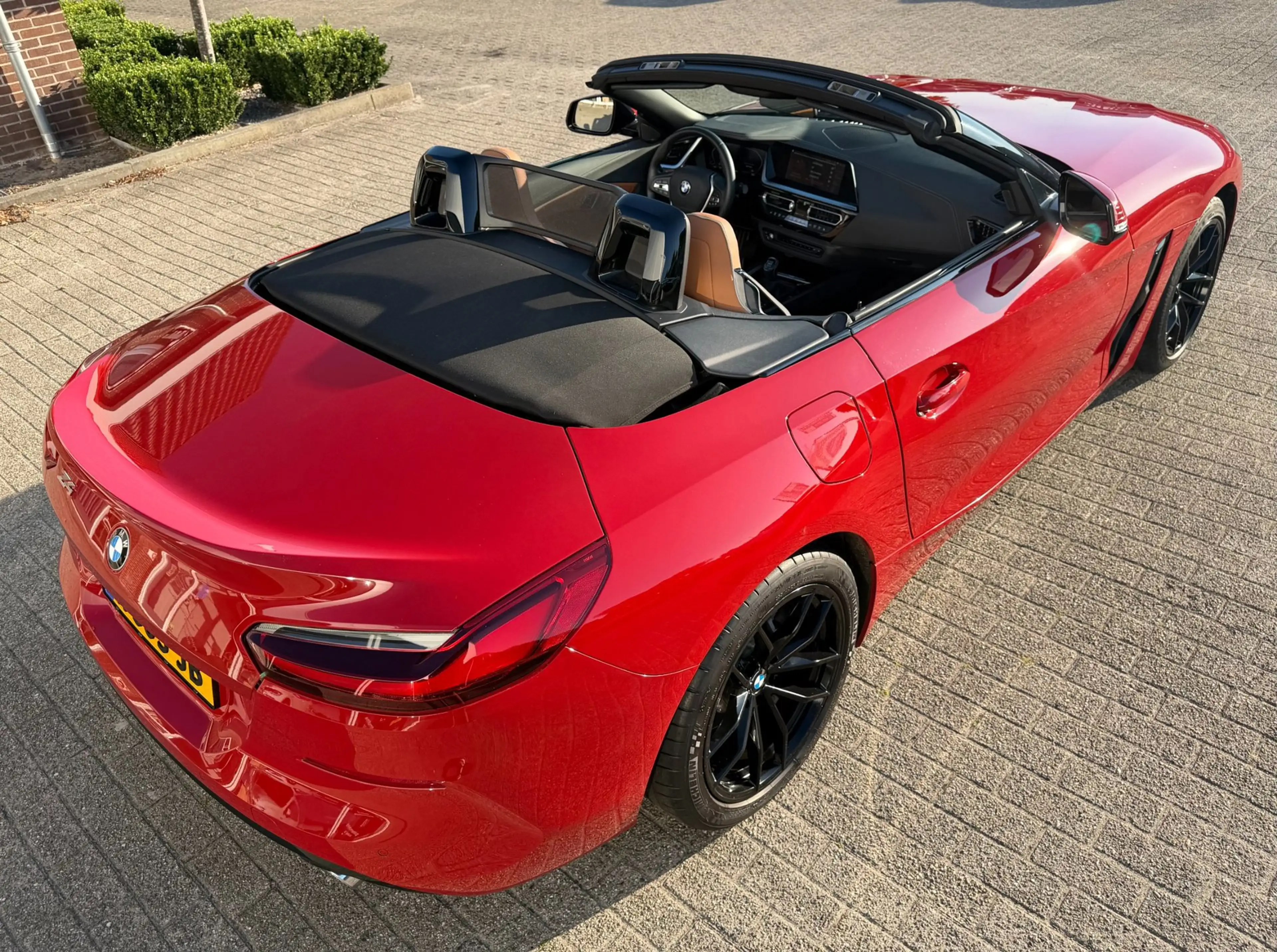 BMW Z4 SDRIVE20I SDrive20i High Executive / CARPLAY / LEE — photo 11