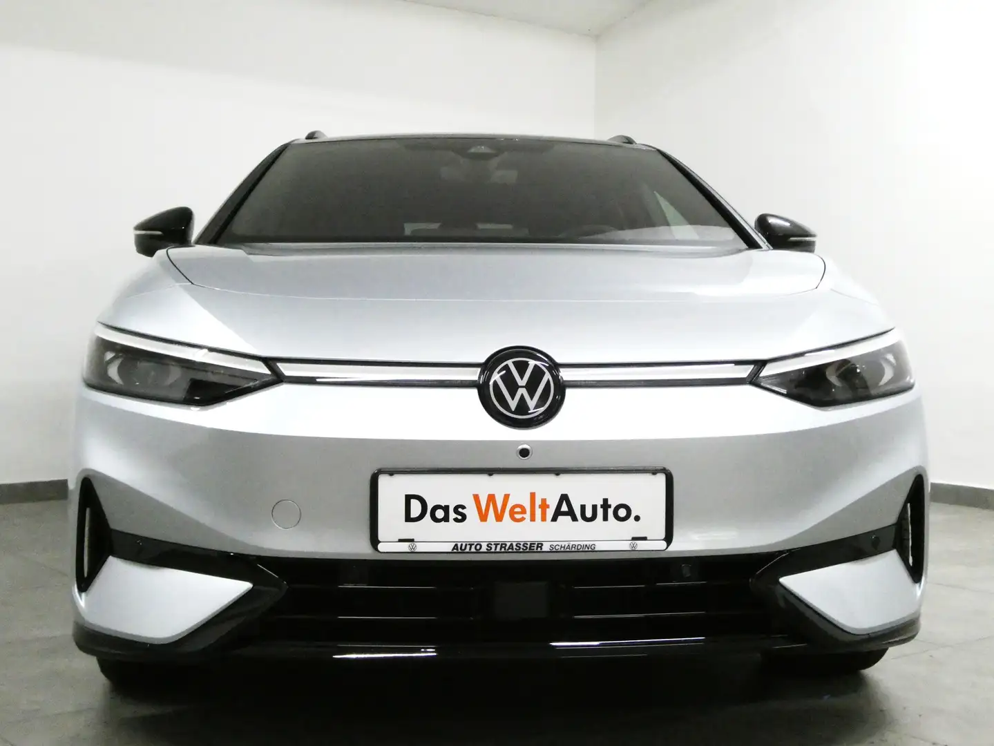 Volkswagen ID.7 Tourer Pro S 210 kW Matrix Navi Ahk App DAB Kamera Silber - 2