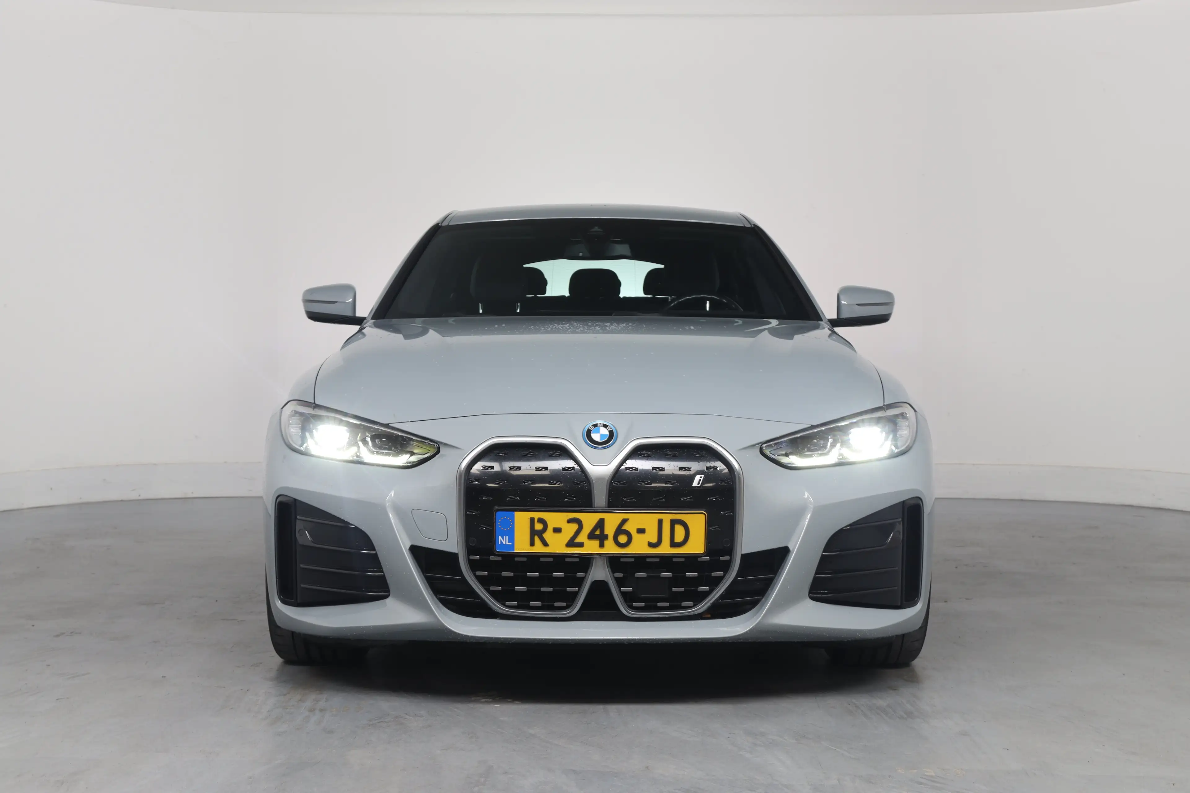 BMW i4 eDrive40 84 kWh M-Sport | SOH 94% | Sfeerverlichti — photo 10