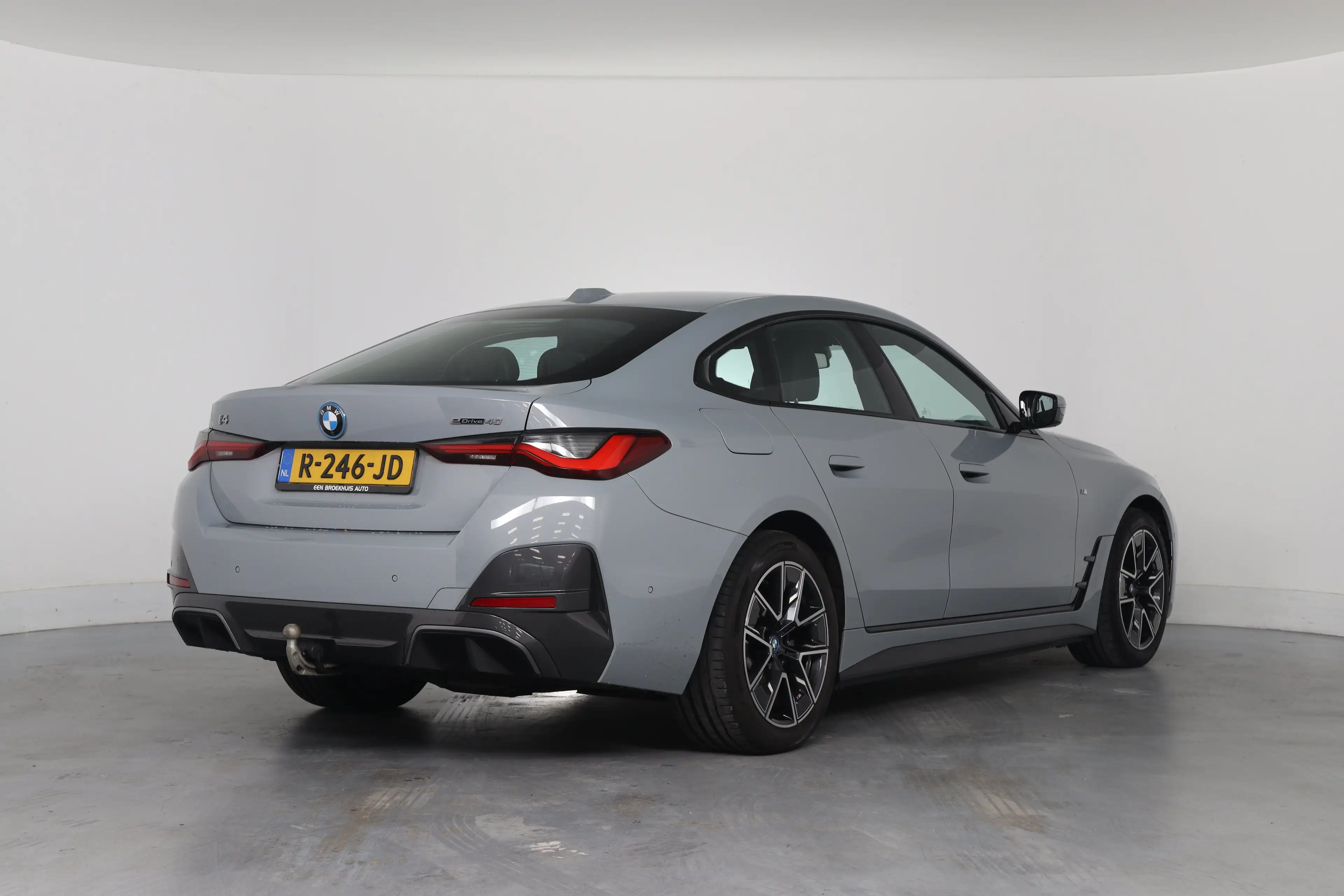 BMW i4 eDrive40 84 kWh M-Sport | SOH 94% | Sfeerverlichti — photo 12