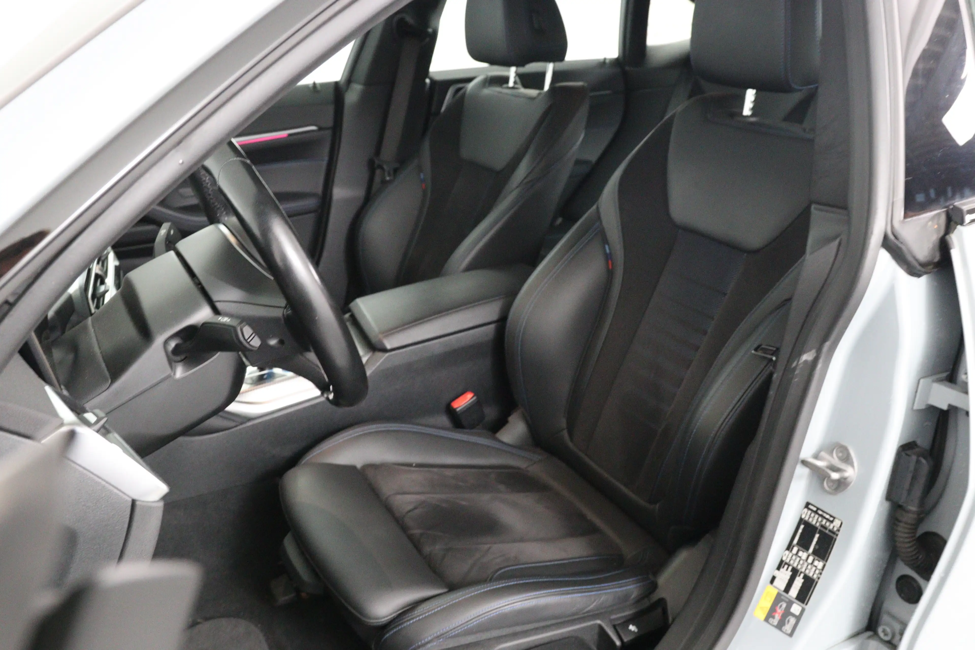 BMW i4 eDrive40 84 kWh M-Sport | SOH 94% | Sfeerverlichti — photo 7
