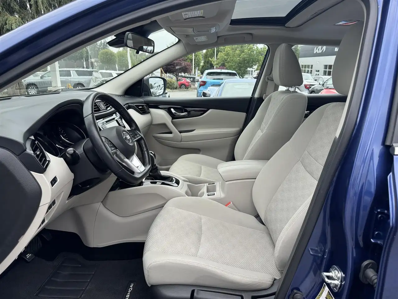 Nissan Qashqai photo Nissan Qashqai