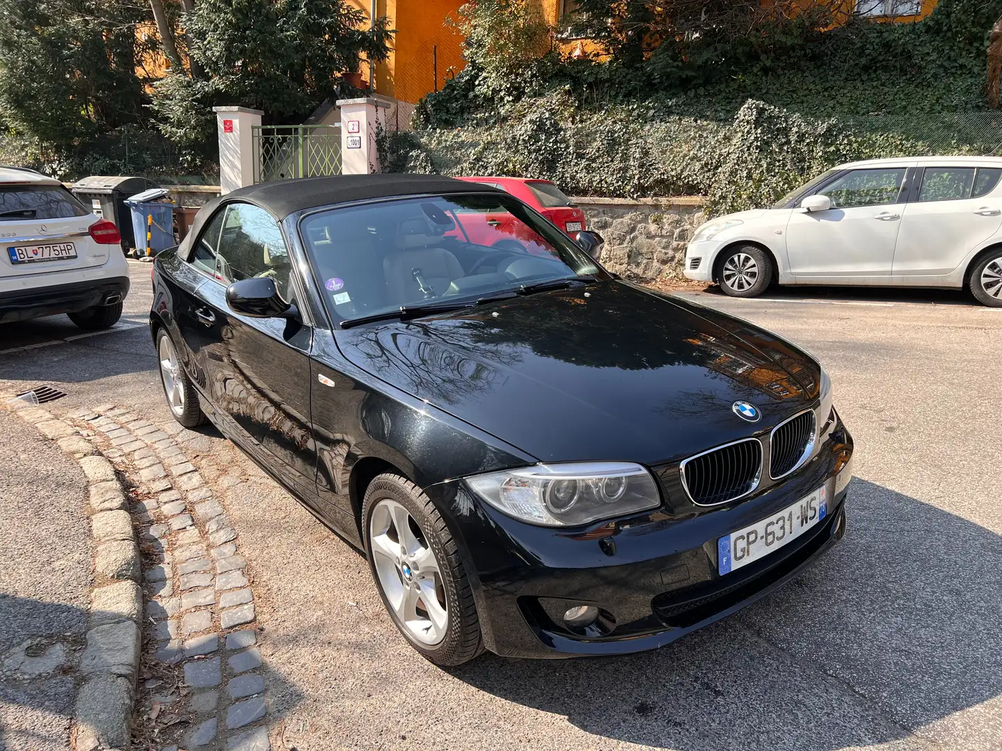BMW 120 120i Cabrio Schwarz - 2