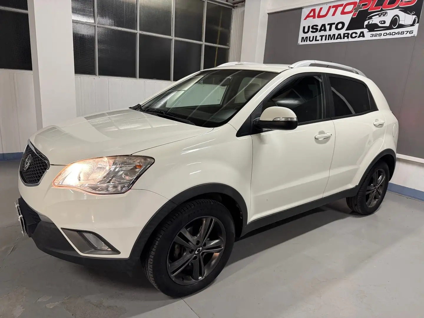 SsangYong Korando 2.0 e-xdi 174 Classy awd Bianco - 1