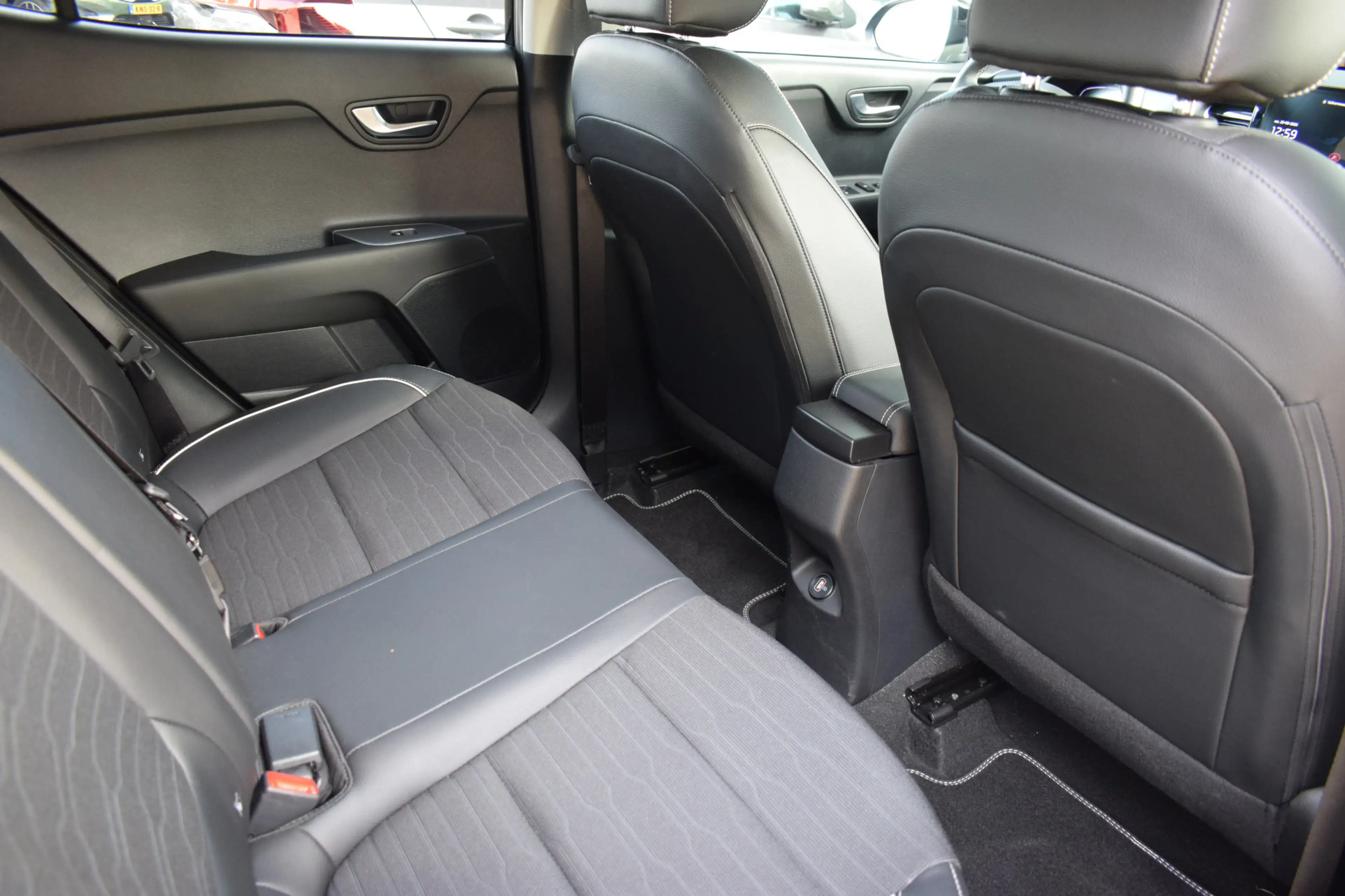 Kia Stonic 1.0 T-GDi MHEV GT-PlusLine Navi | Schuifdak | LED — photo 13