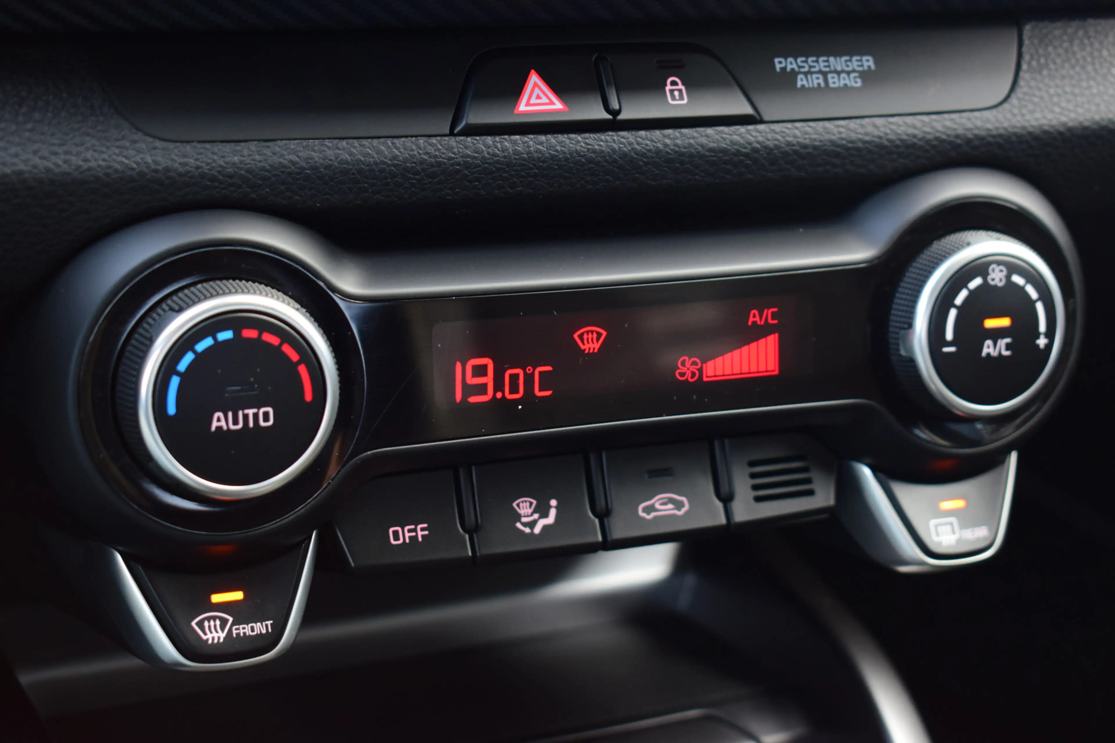 Kia Stonic 1.0 T-GDi MHEV GT-PlusLine Navi | Schuifdak | LED — photo 23