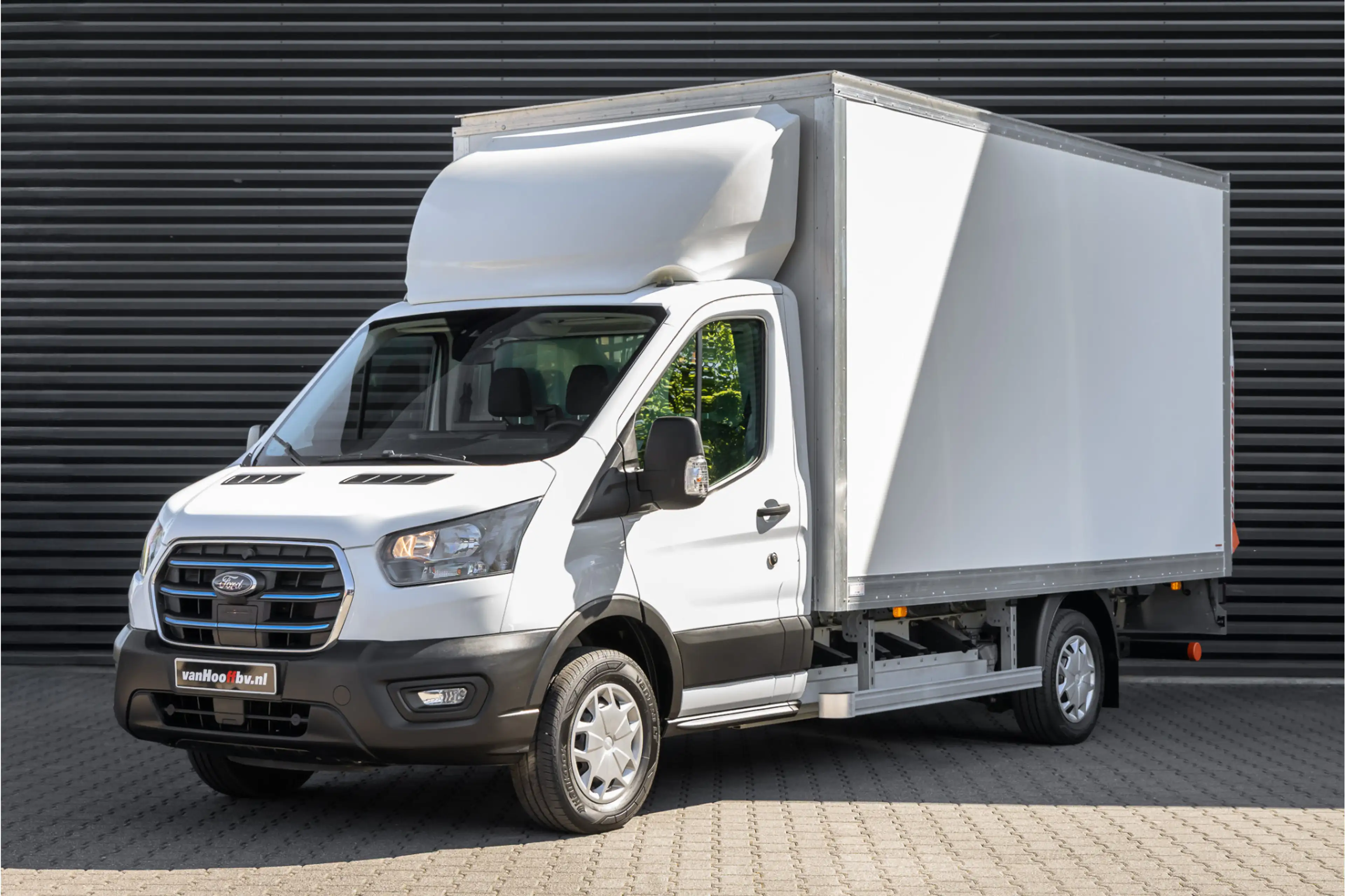 Ford E-Transit Bakwagen met laadklep d'Hollandia