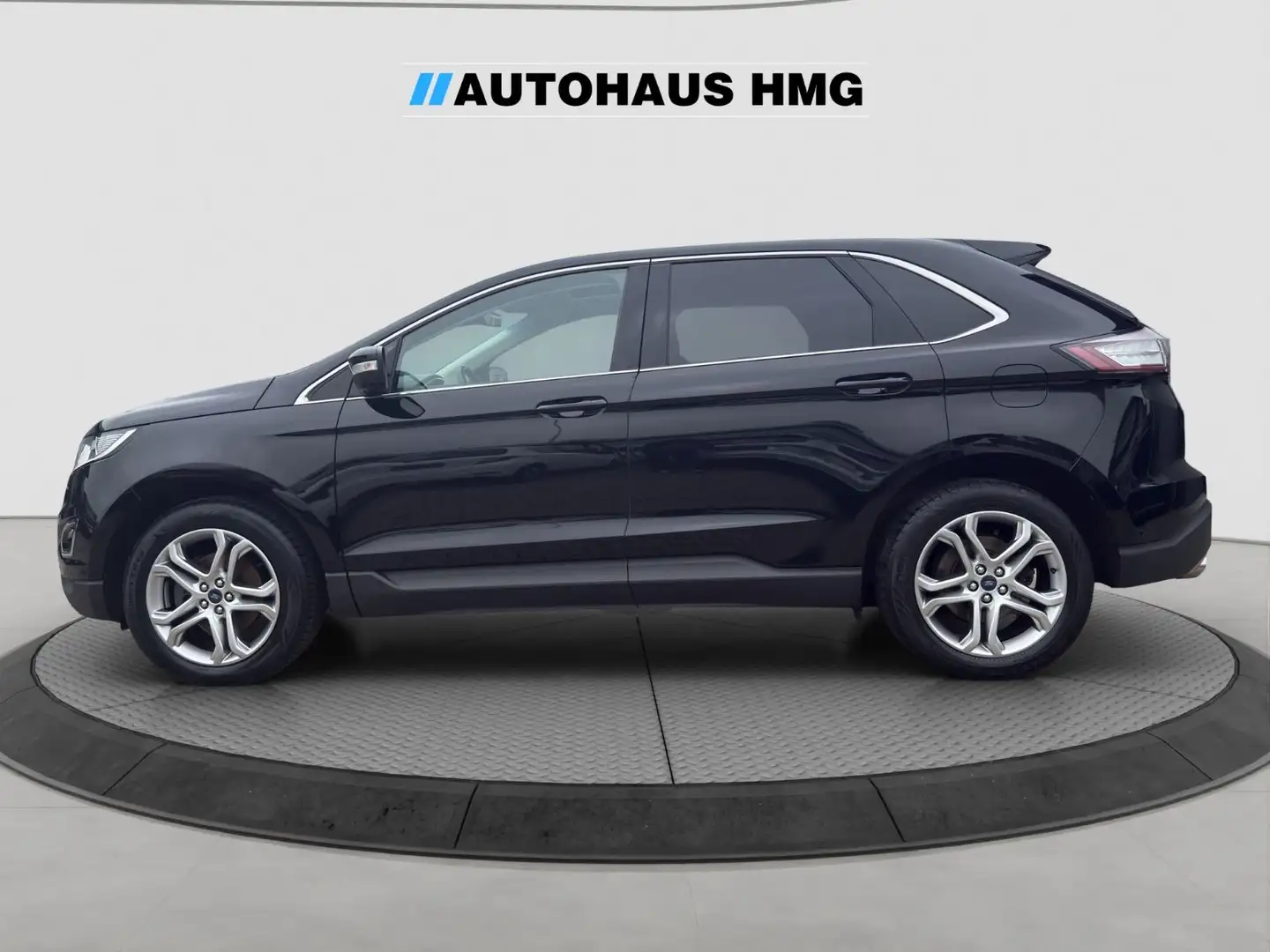 Ford Edge Titanium 4x4 *PANO*LEDER*NAVI*AHK* Schwarz - 2