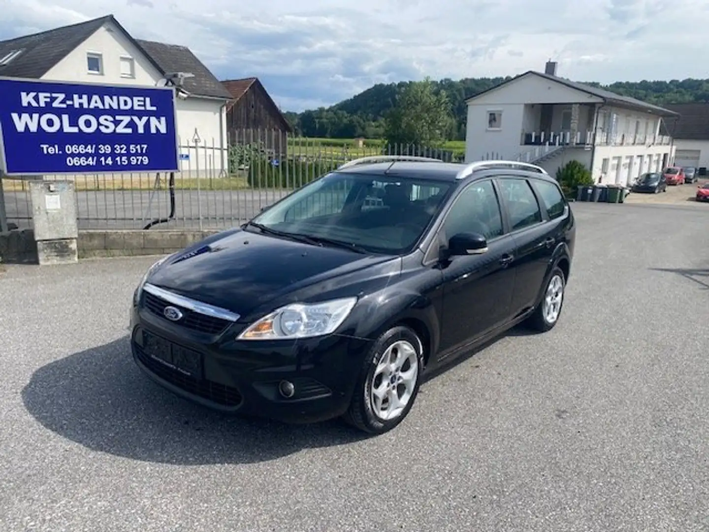 Ford Focus Traveller Ambiente 1,6 TDCi+++Export++++ Schwarz - 1