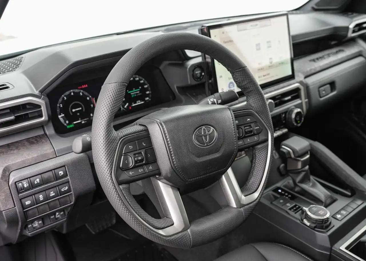 Toyota Tacoma снимка Toyota Tacoma