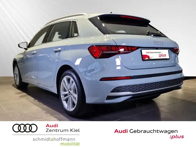 Audi A3 view 4