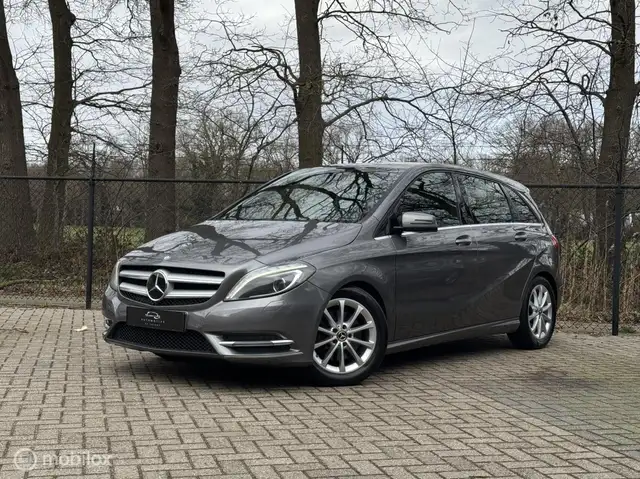 Mercedes-Benz B 250 Prestige/NW APK/TRKHK/XENON/LMV/CAMERA