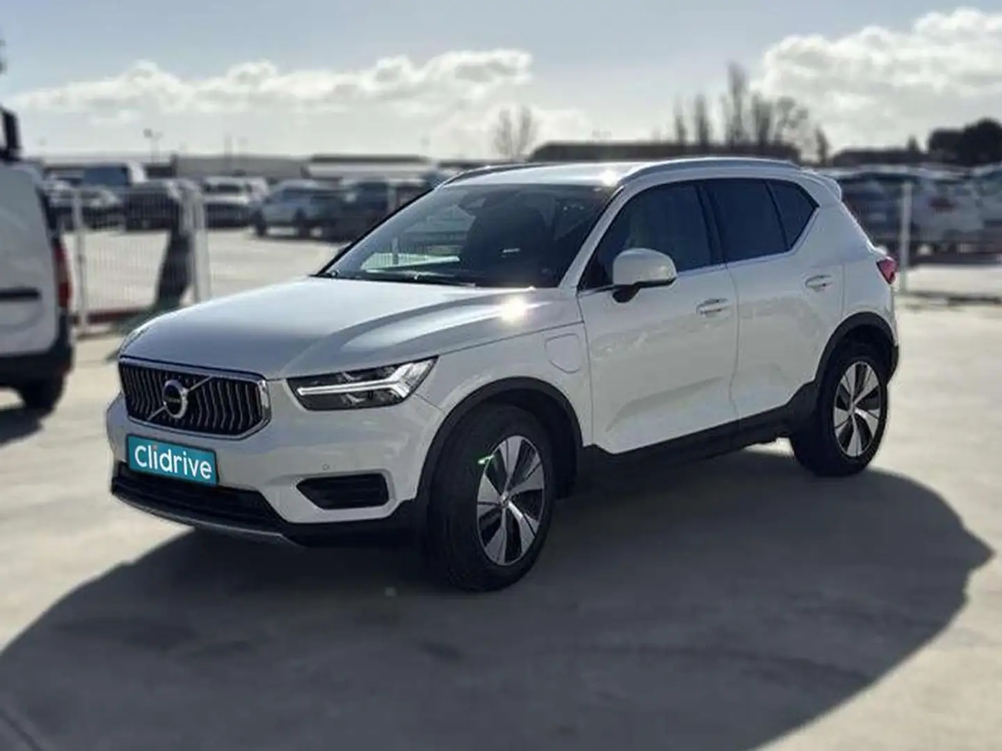 Volvo XC40 1.5 T4 Twin Recharge Inscription Ex Auto Blanco - 2