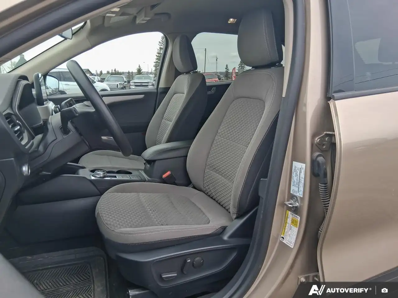 Ford Escape снимка Ford Escape