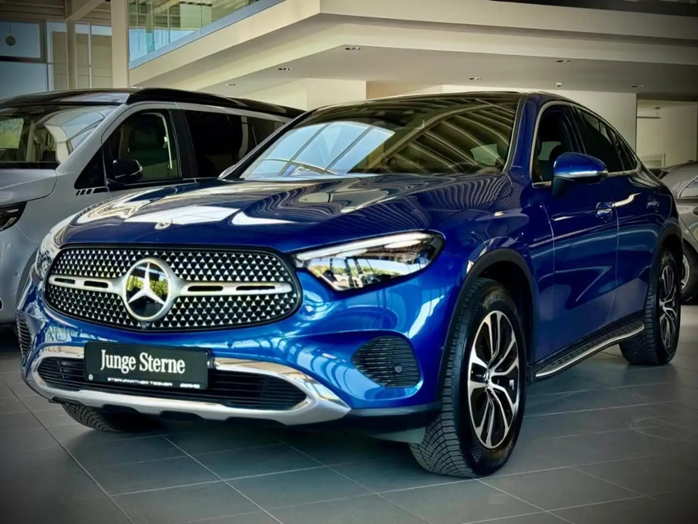 Mercedes-Benz GLC 220 d 4M Avantgarde+Pano+AHK+360+Memory Azul - 2
