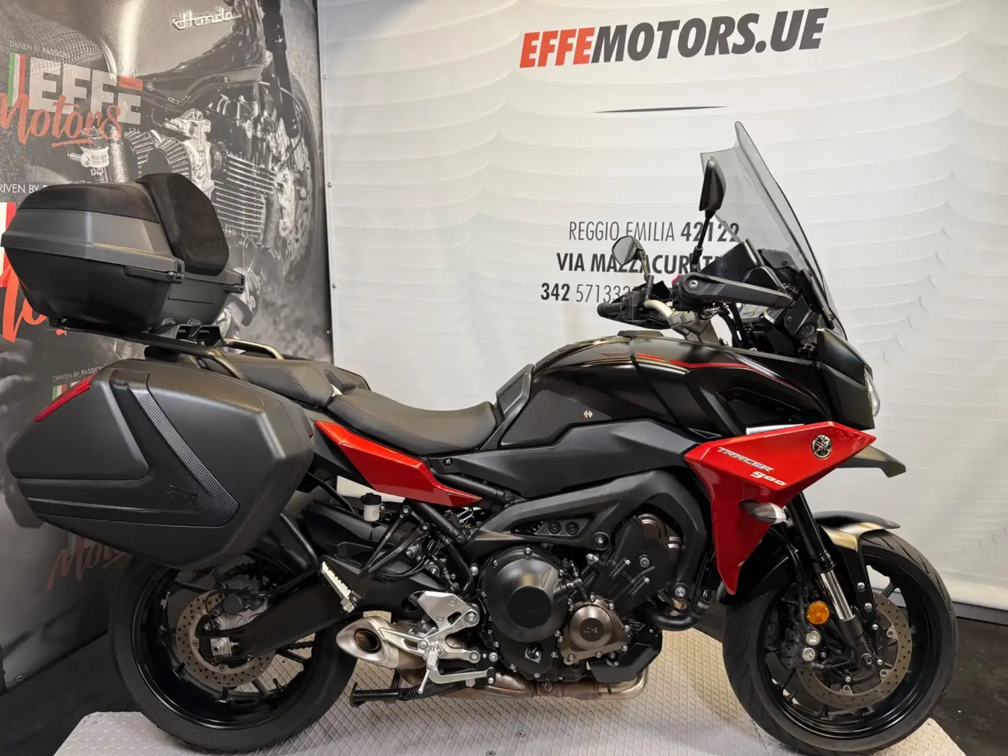 Yamaha Tracer 900 Noir - 1