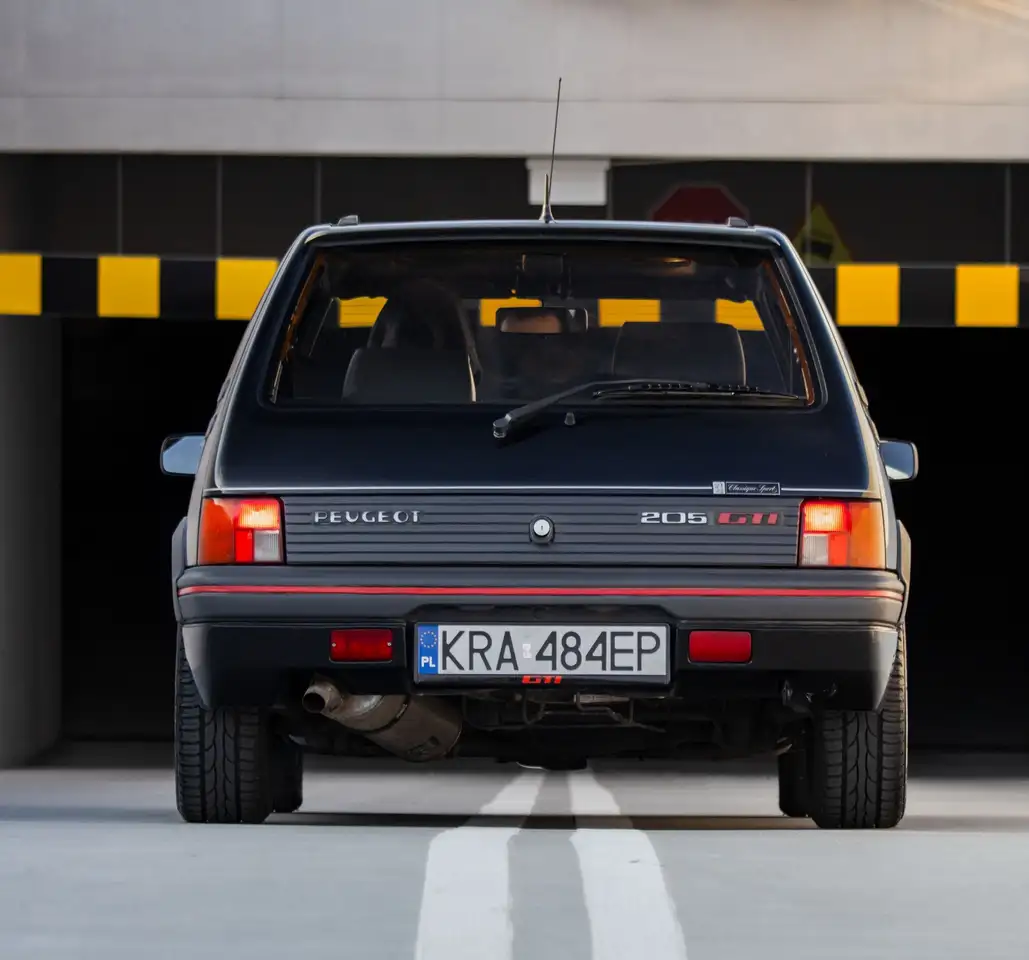 Peugeot 205 1.9 GTI, foto 4
