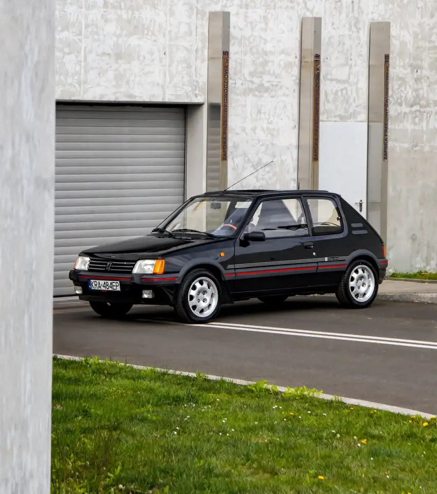 Peugeot 205 1.9 GTI, foto 2