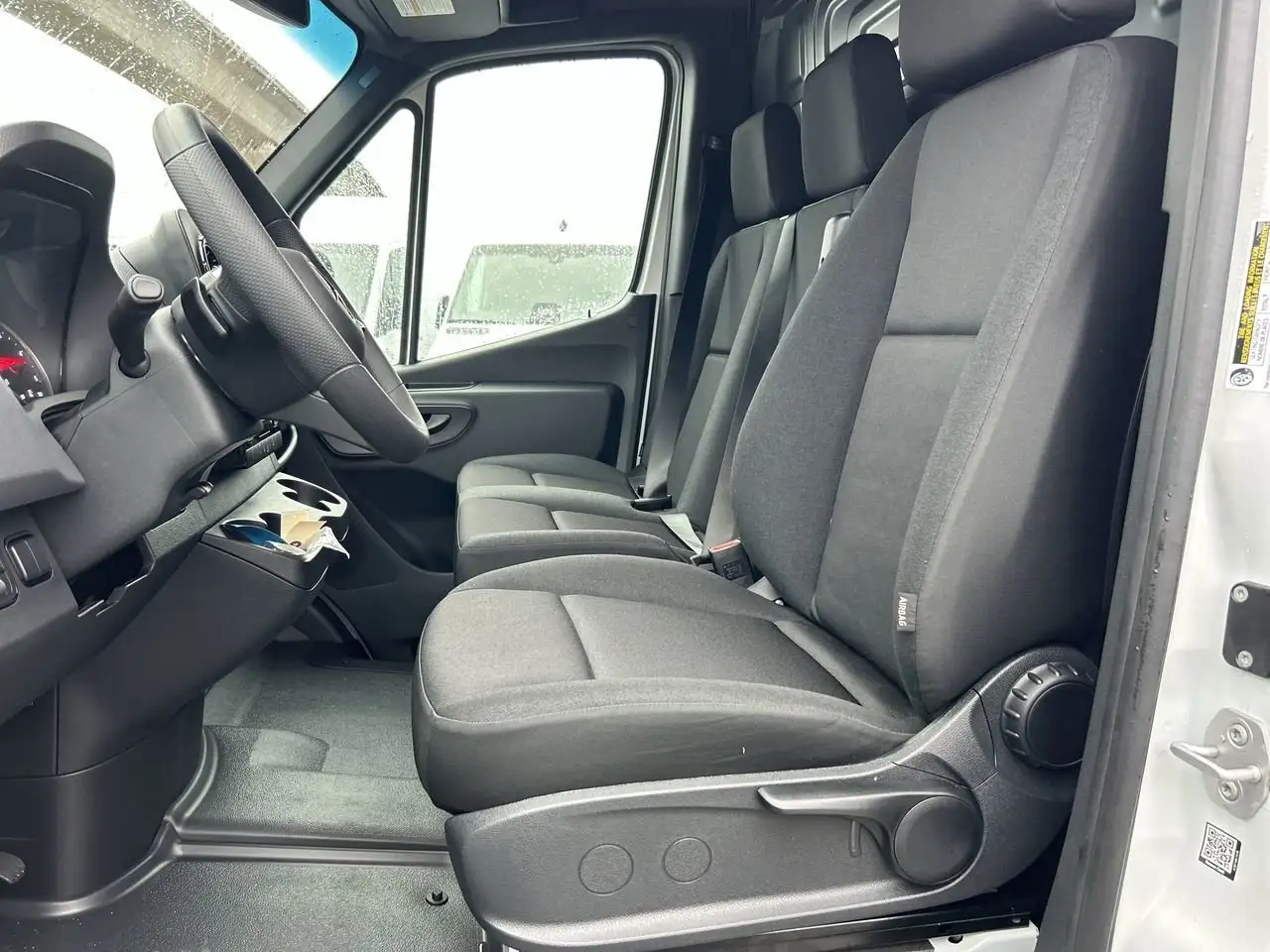 Mercedes-Benz Sprinter снимка Mercedes-Benz Sprinter