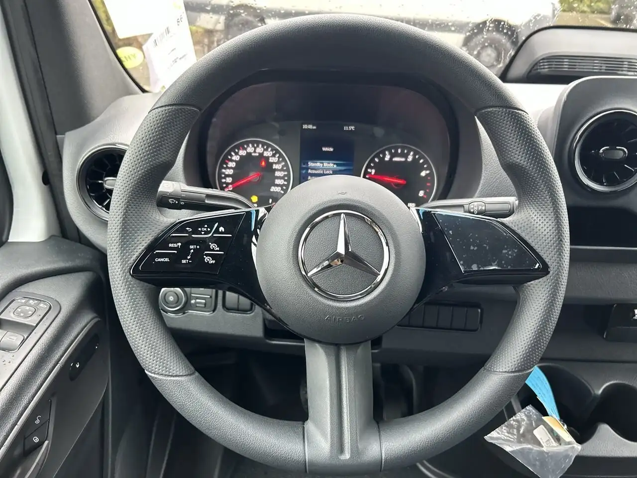 Mercedes-Benz Sprinter снимка Mercedes-Benz Sprinter