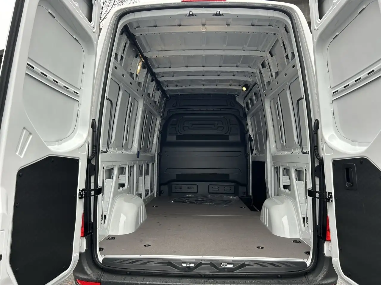 Mercedes-Benz Sprinter снимка Mercedes-Benz Sprinter
