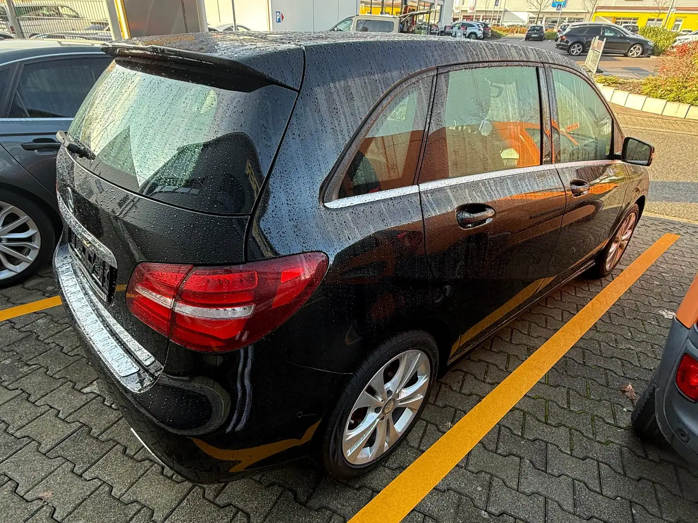 Mercedes-Benz B 200 B 200 CDI / d (246.208) Schwarz - 2
