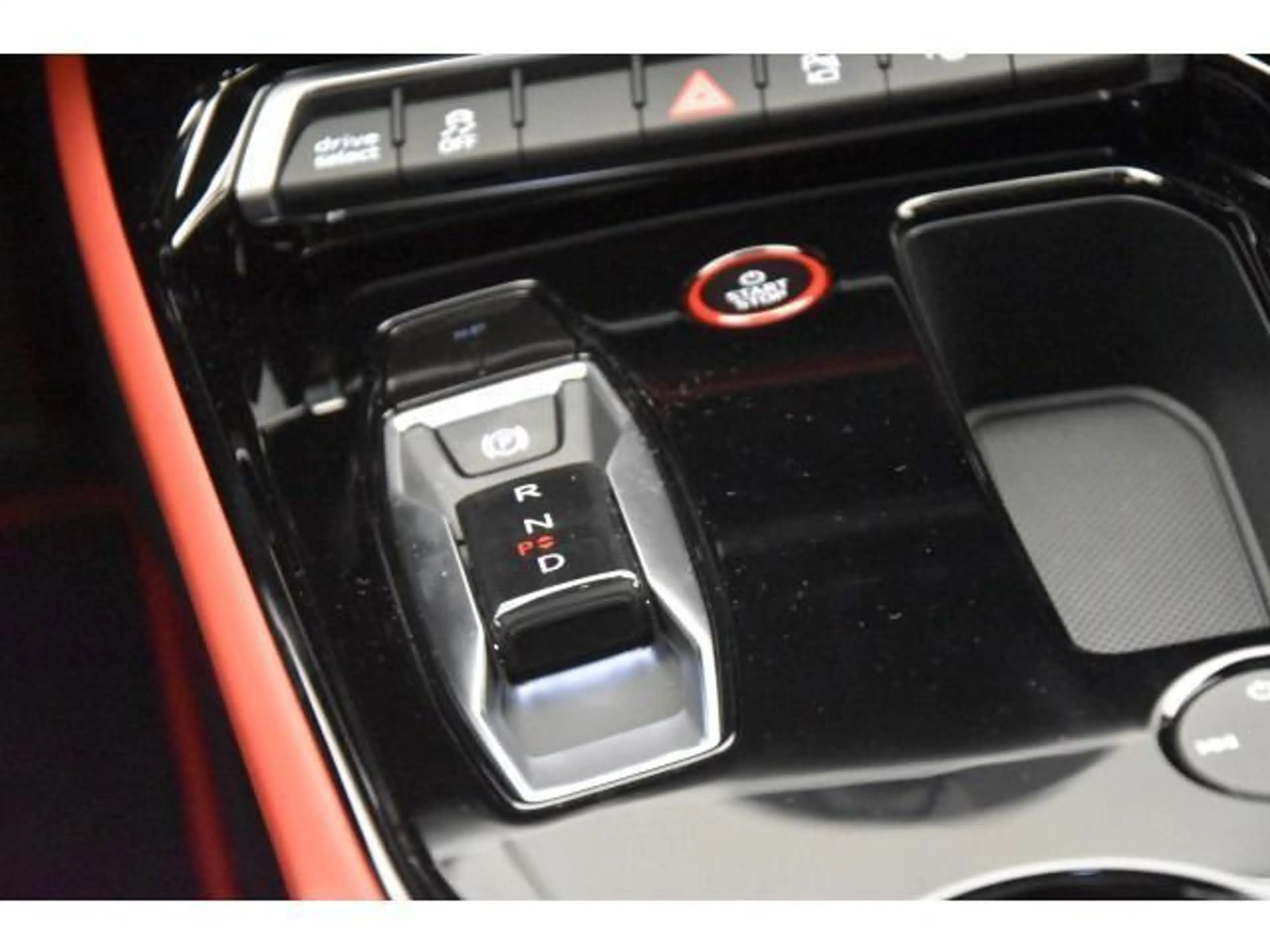 Audi e-tron GT . — photo 7