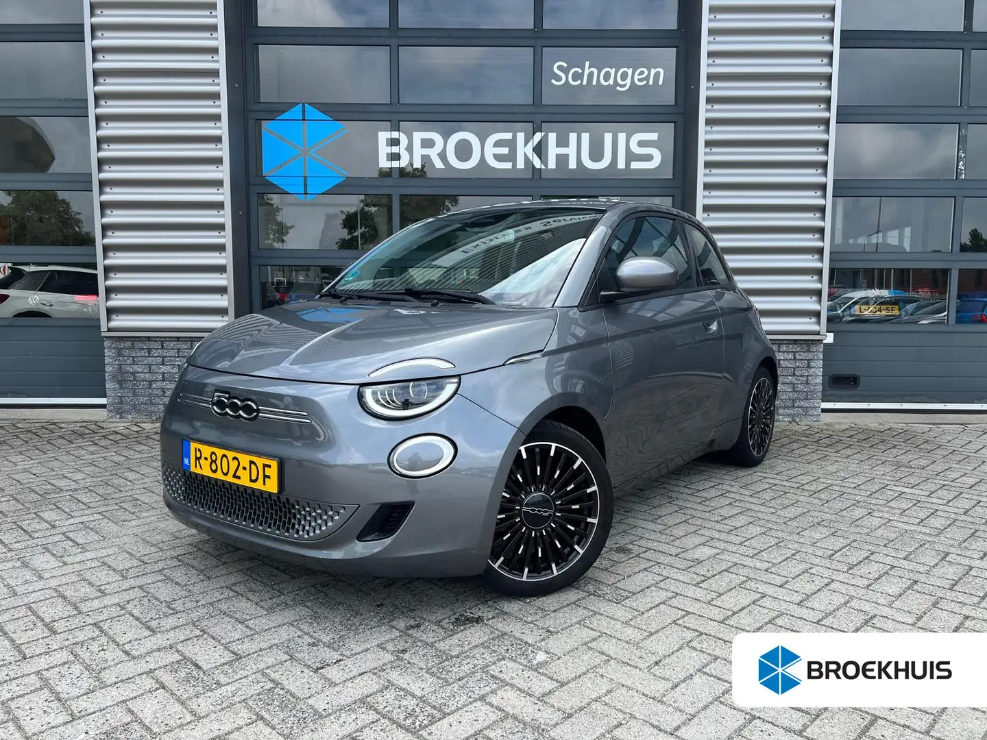 Fiat 500e Icon 42 kWh 120 pk | Achteruitrijcamera | Full Led Grau - 1