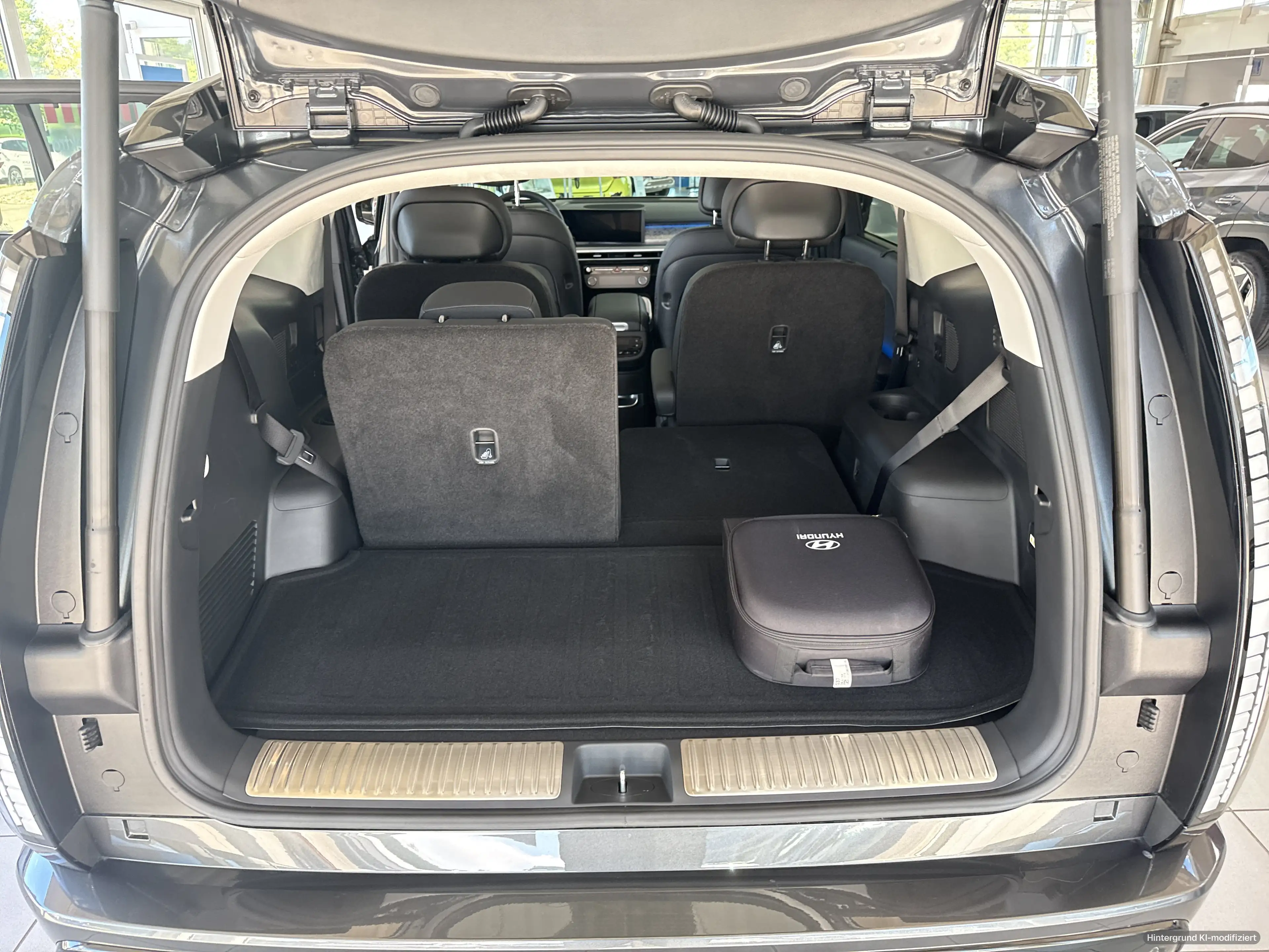 Hyundai IONIQ 9 6-Sitzer MY26 110kWh 307PS 4WD UNIQ Relax Paket — photo 13