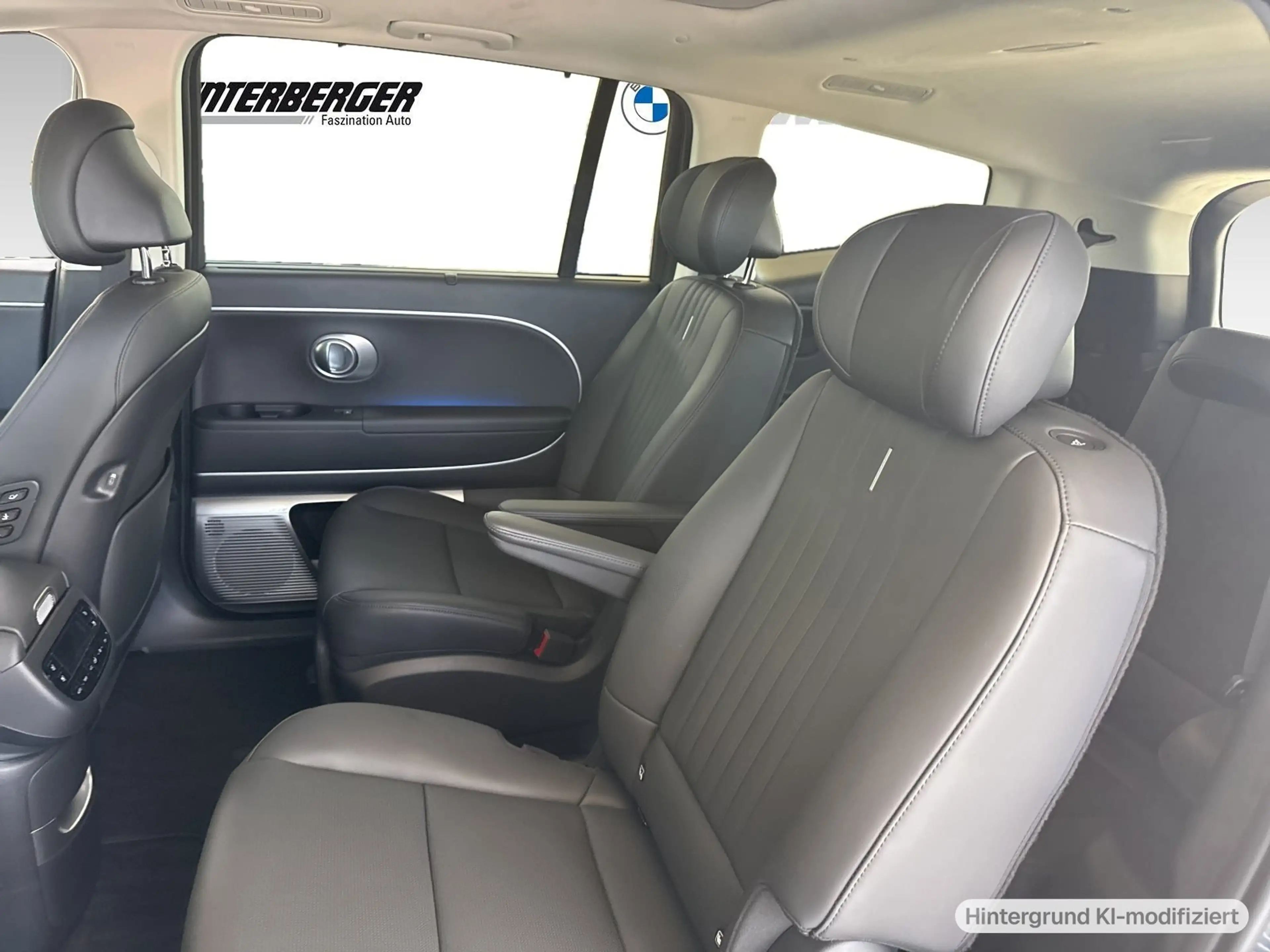 Hyundai IONIQ 9 6-Sitzer MY26 110kWh 307PS 4WD UNIQ Relax Paket — photo 11