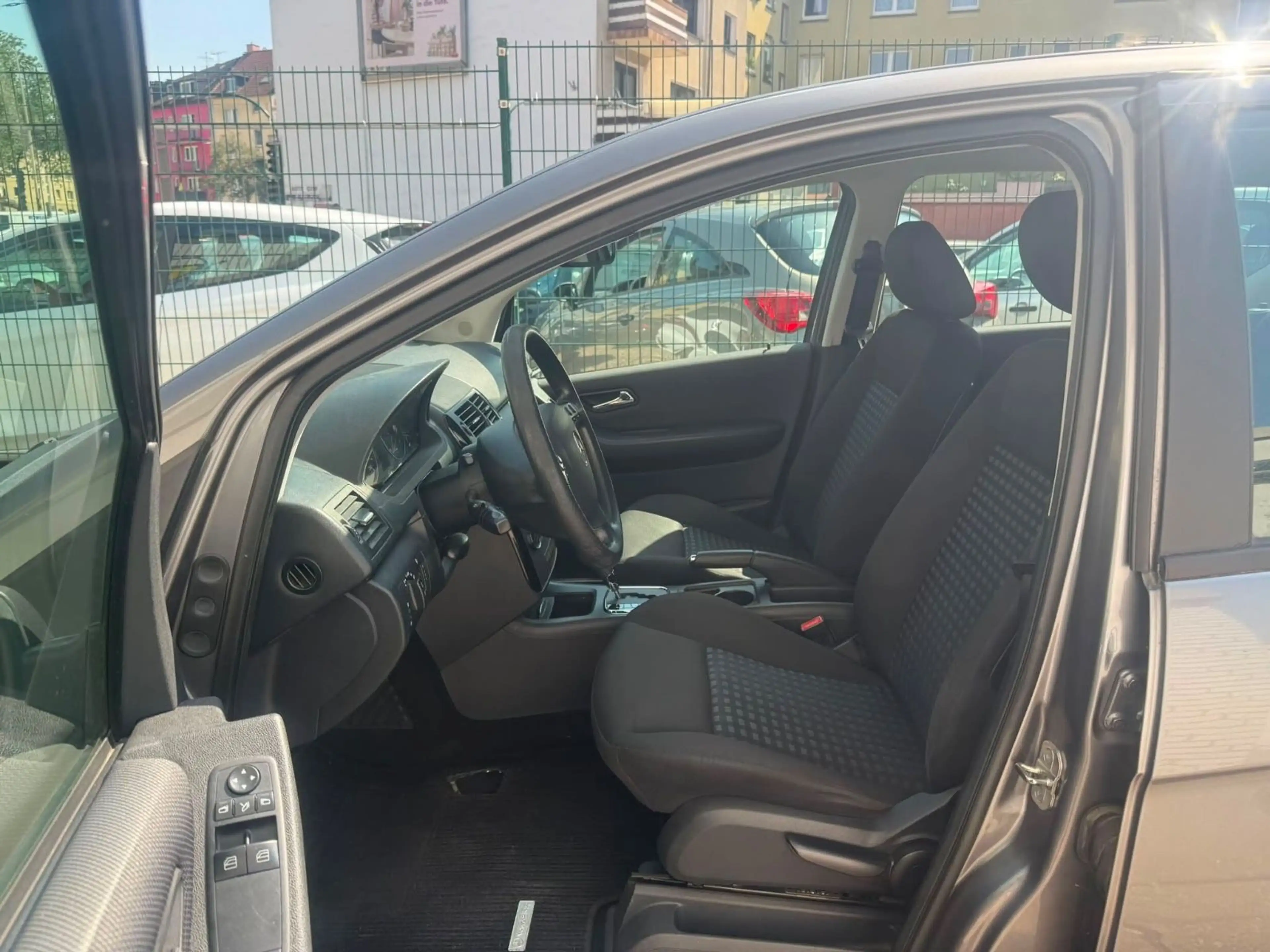 Mercedes-Benz A 150 A A 150 5-türig 2 h- tüv neu — photo 5
