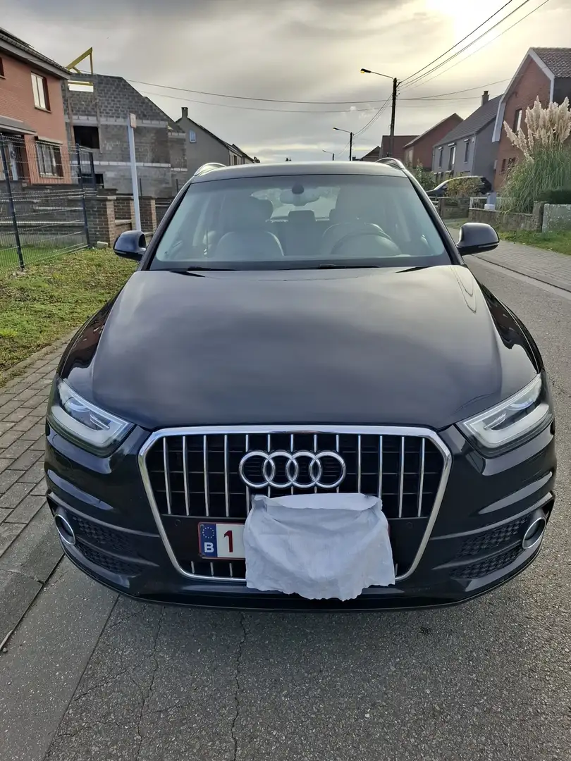 Audi Q3 2.0 TDi S line - 1