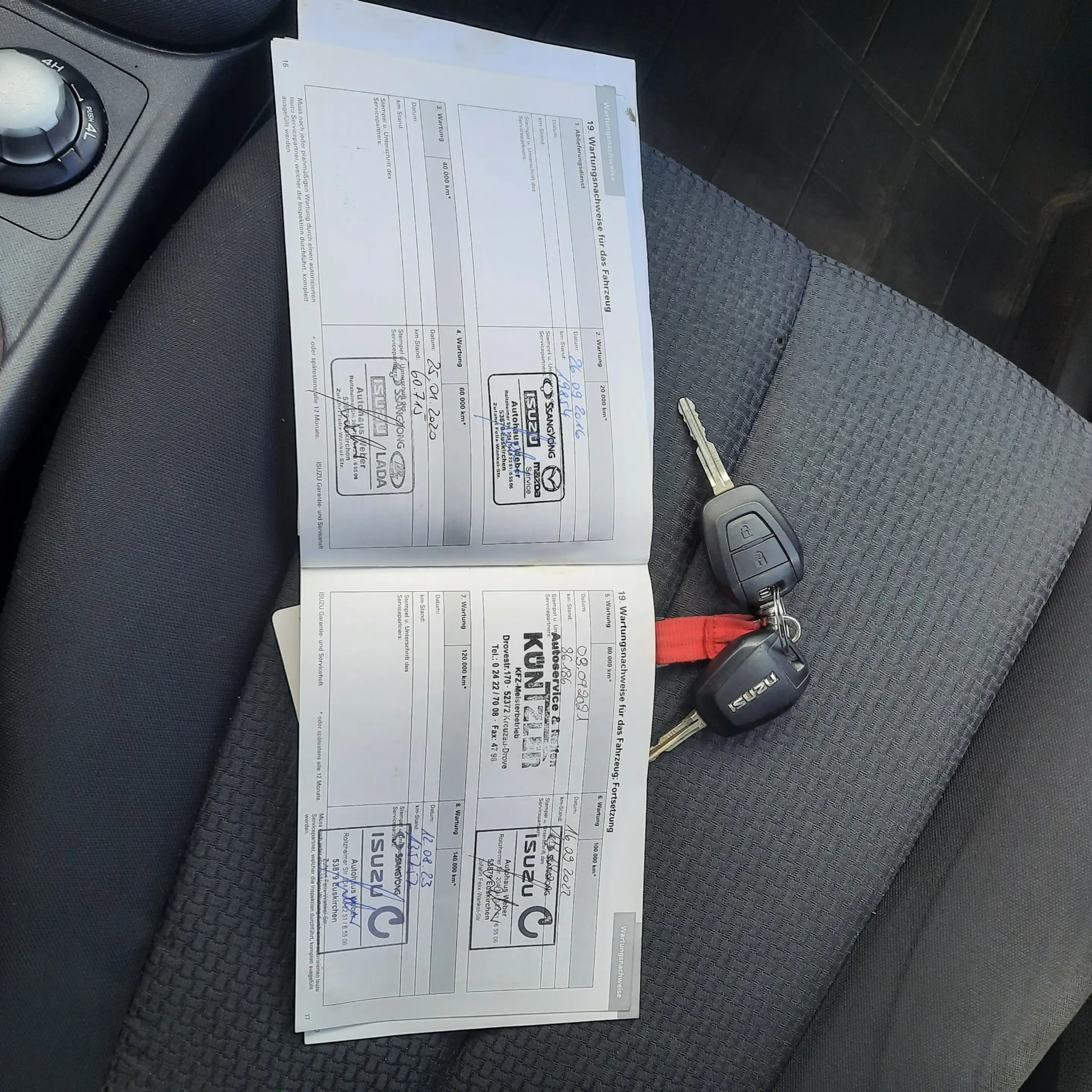 Isuzu D-Max D-Max 4x4 Double Cab Custom Klima, Scheckheft!!!! — photo 15