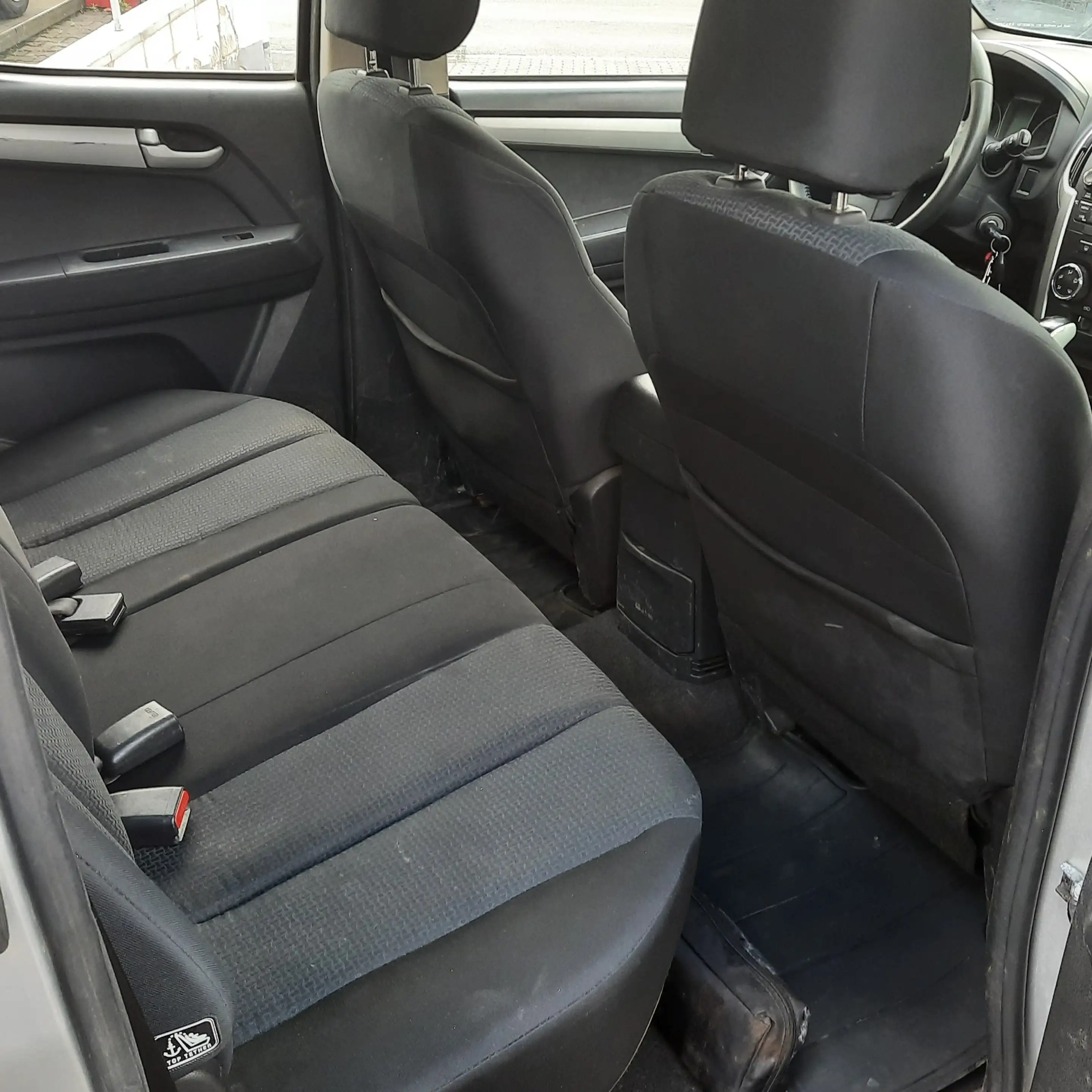 Isuzu D-Max D-Max 4x4 Double Cab Custom Klima, Scheckheft!!!! — photo 9