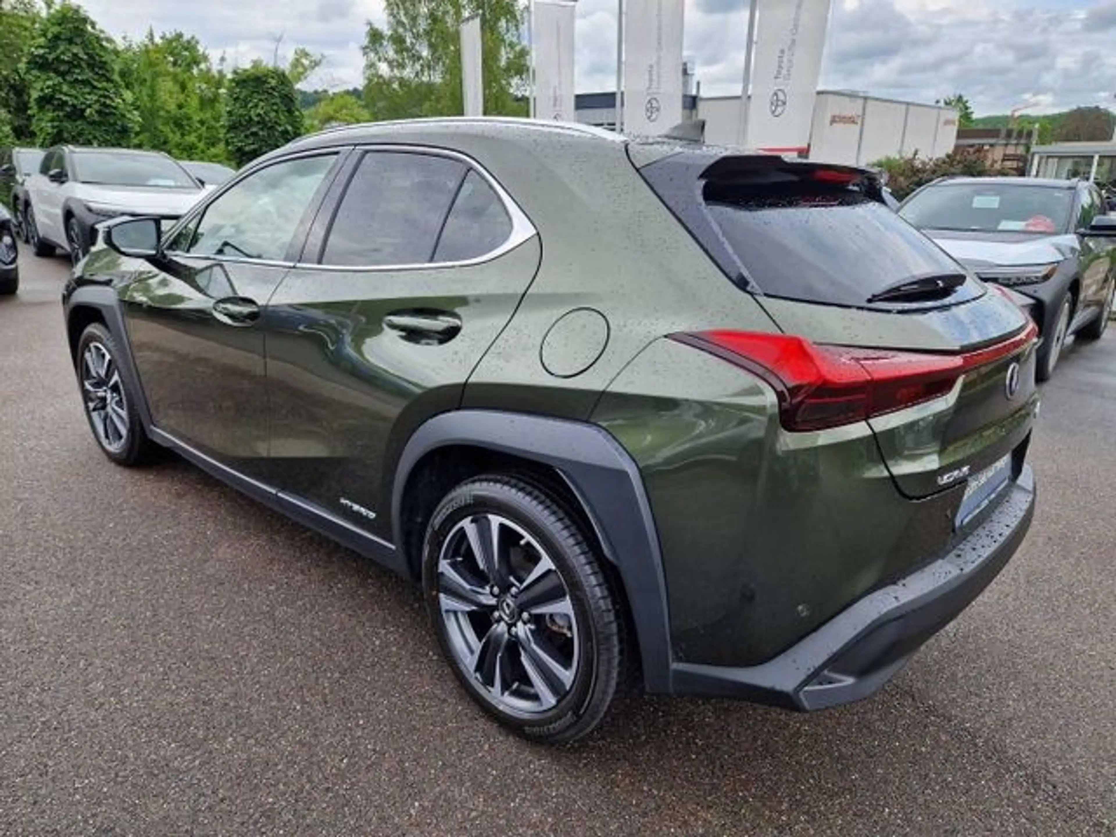 Lexus UX 250h Style Edition — photo 3