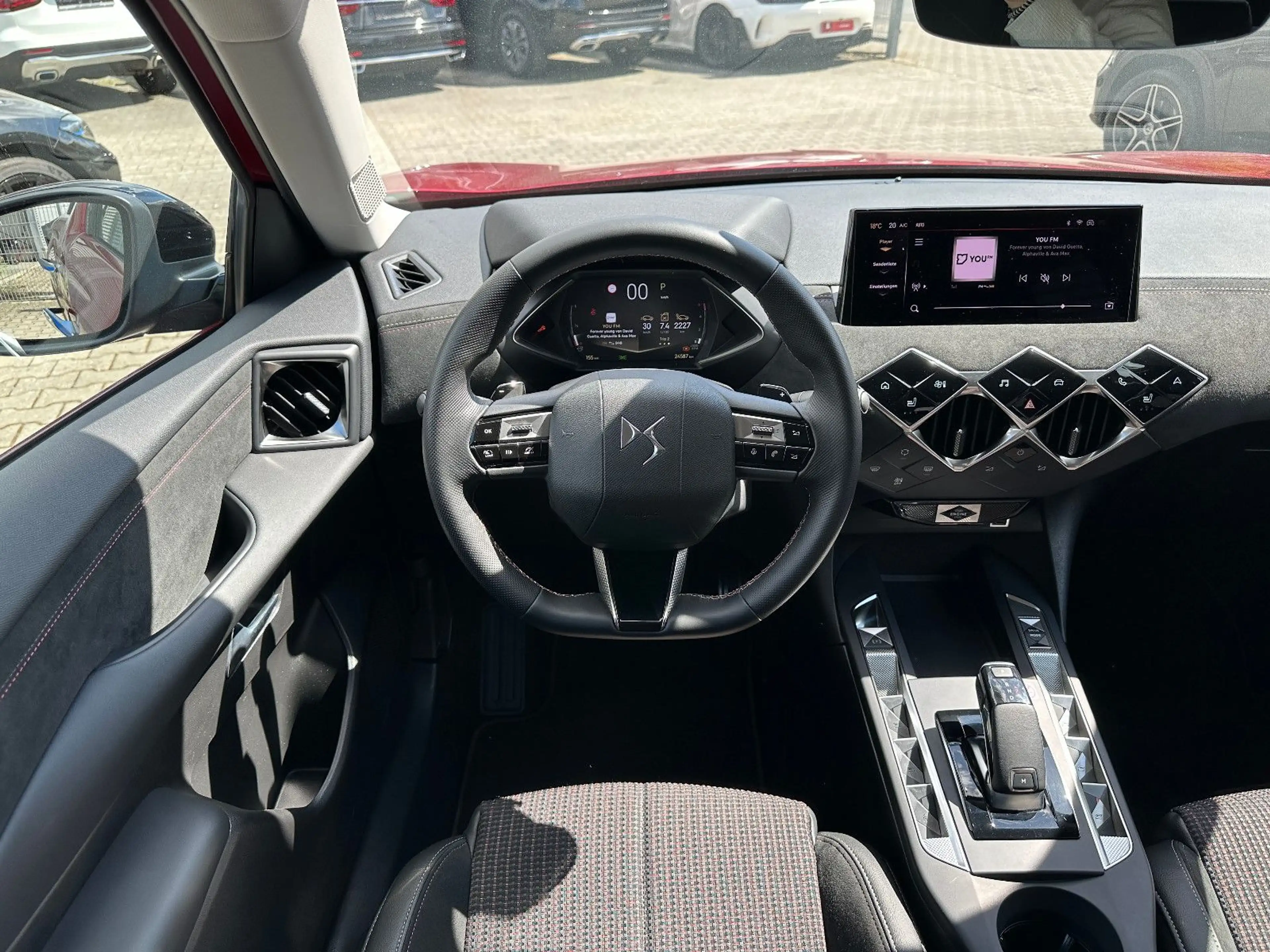 DS Automobiles DS 3 Performance Line Matrix/PDC/Allwetter/Assist — photo 8