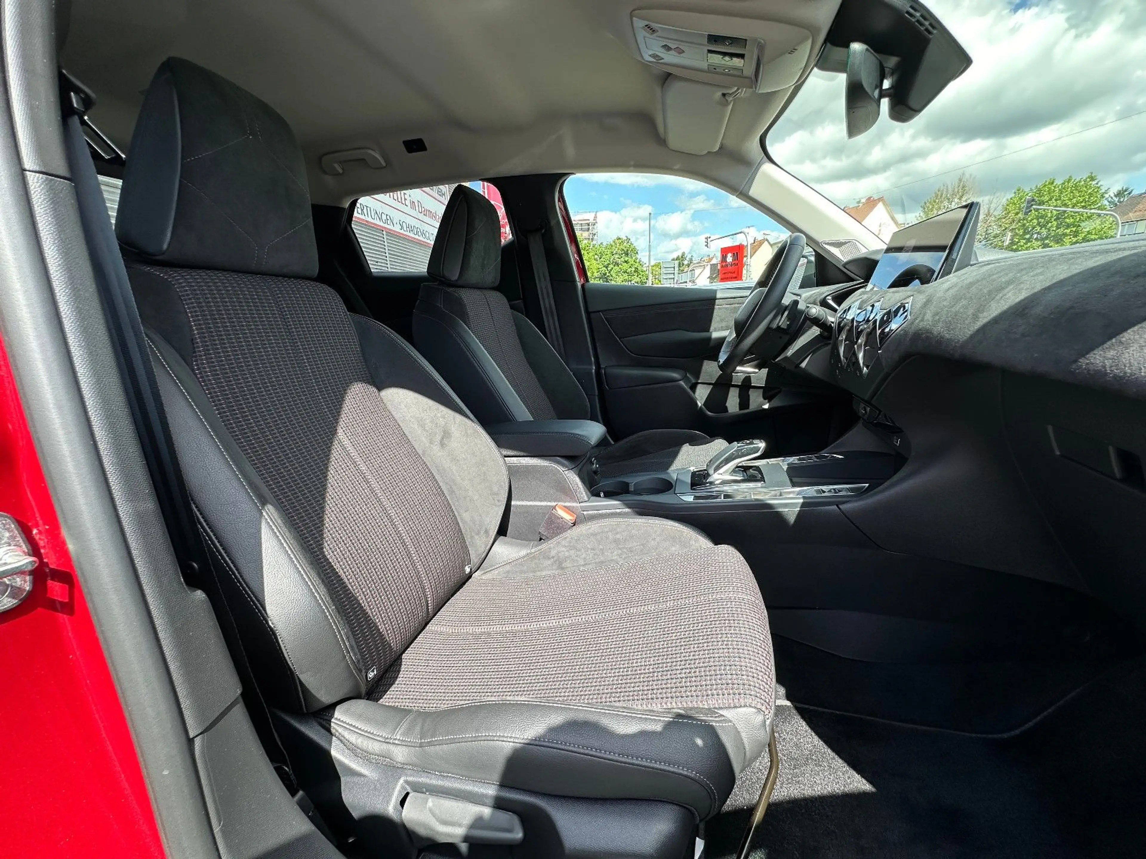 DS Automobiles DS 3 Performance Line Matrix/PDC/Allwetter/Assist — photo 7